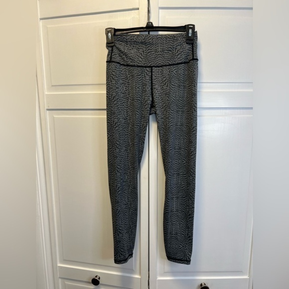 Varley Luna High Rise Leggings Size Women’s Small Color Light Gray Print